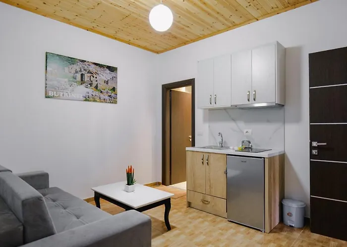 Osmani 3* Saranda