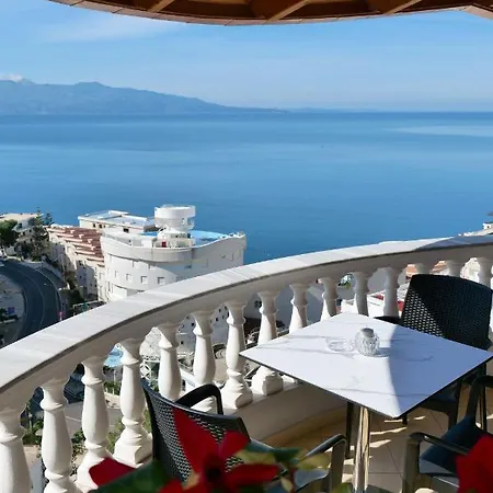 Osmani Πανσιόν Σαράντα